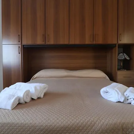 Twins House Vacation *